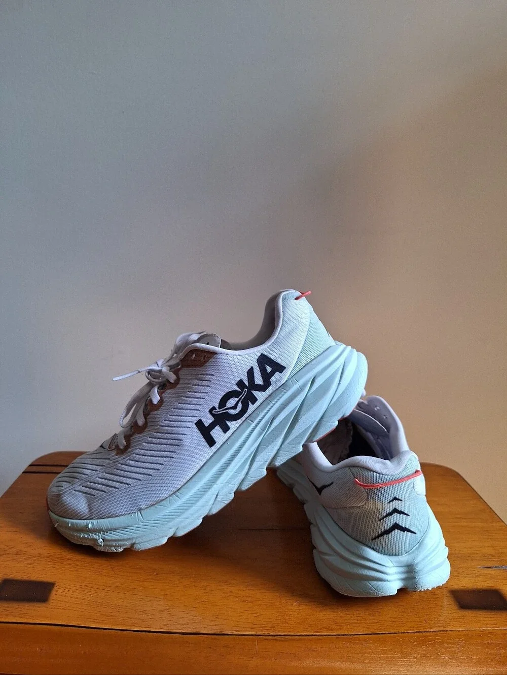 HOKA Rincon 3 Women's White Blue Glass Size 8.5B